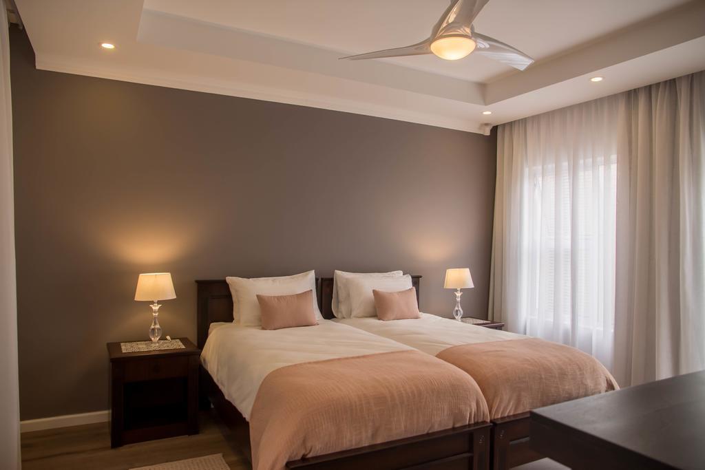 Sea Breeze Guesthouse Swakopmund Buitenkant foto