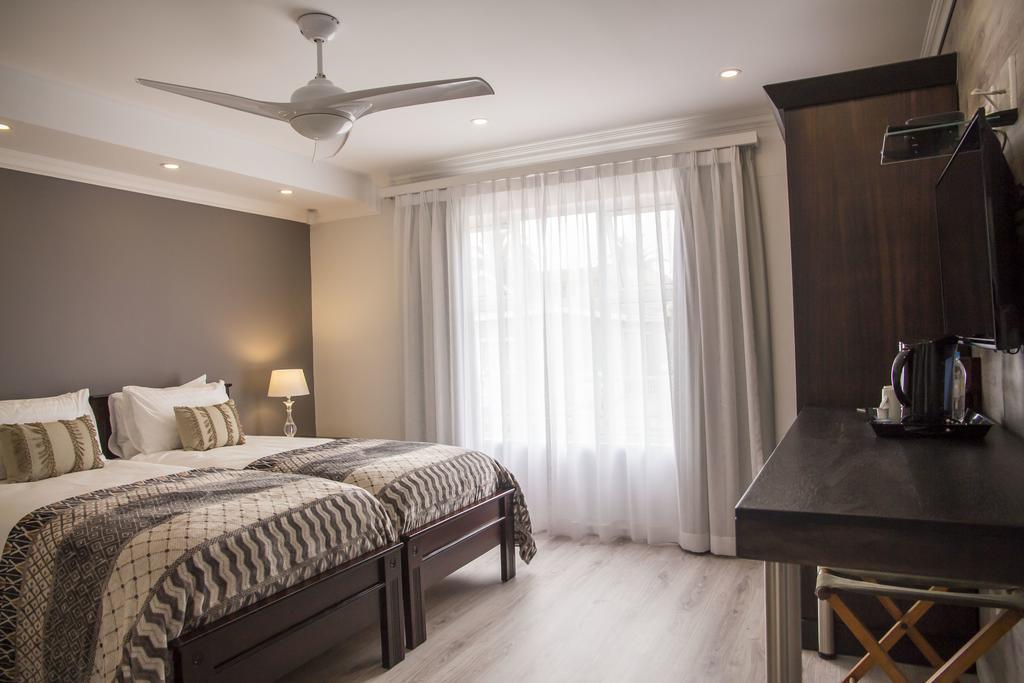 Sea Breeze Guesthouse Swakopmund Buitenkant foto